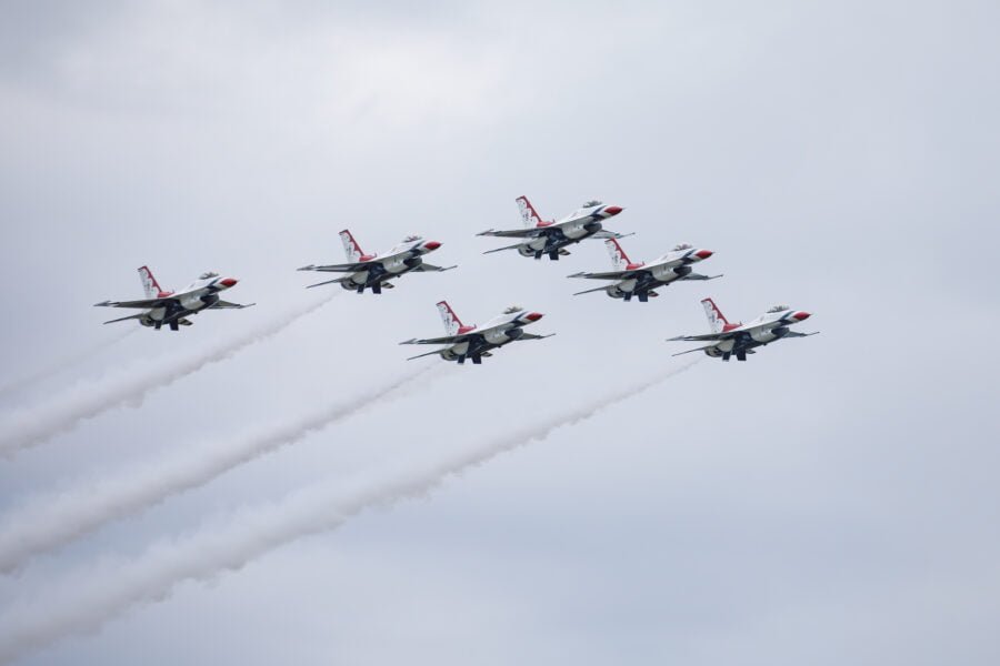 Air Force Thunderbirds Entire Team Triangle Formation