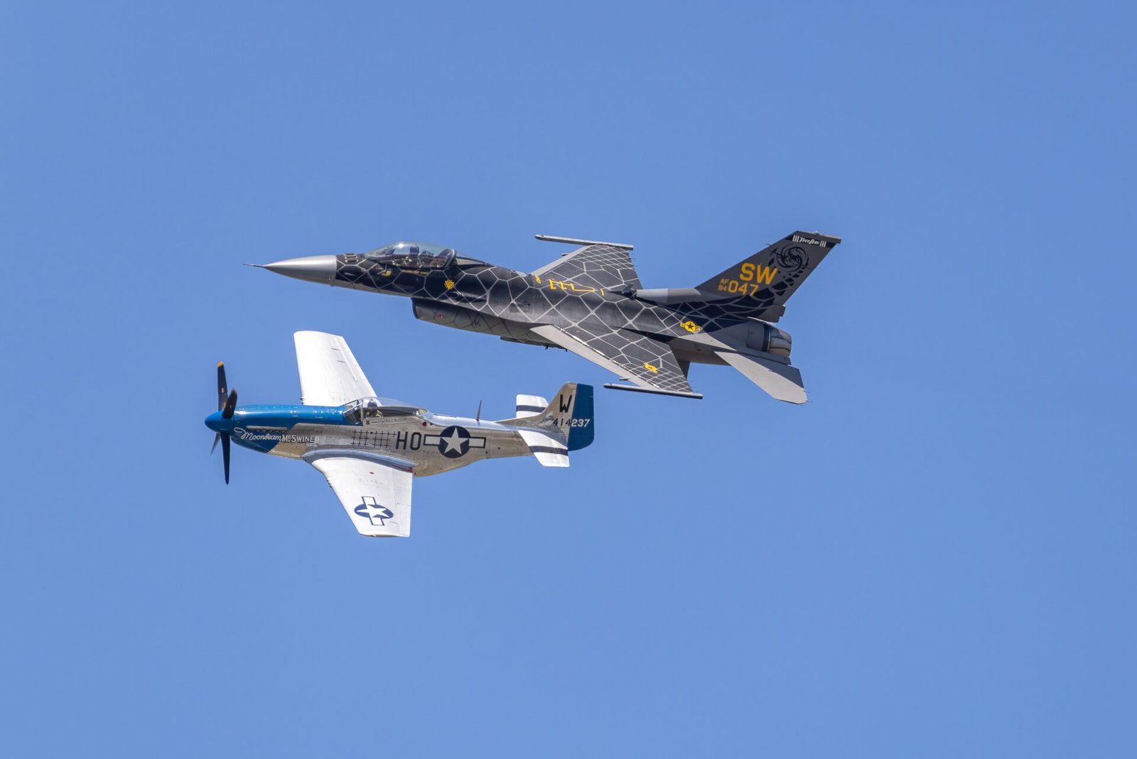 F 16 Falcon And P 51 Mustang Fly By To Left