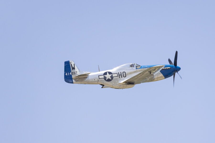 P 51 Mustang Climbing Right