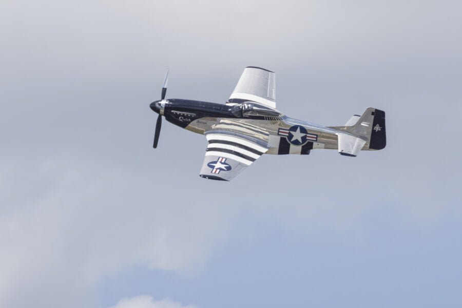 Quick Silver P 51 Mustang Climbing Left