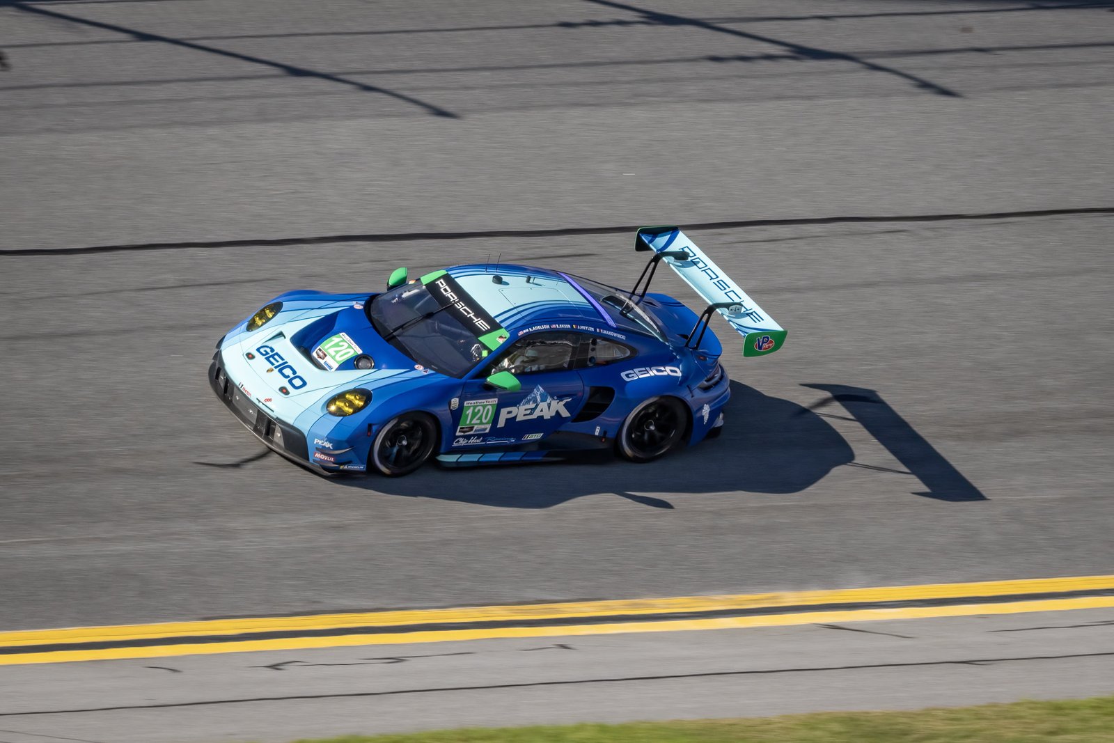 120 Wright Motorsports Porsche In Turn 1 At Roar Before The 24