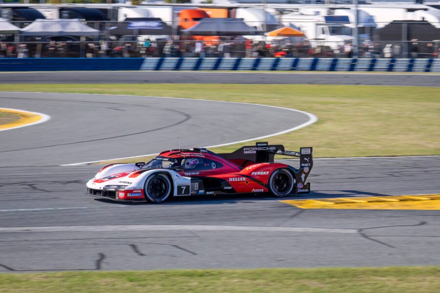 7 Penske Motorsports Porsche Exiting International Horseshoe At 