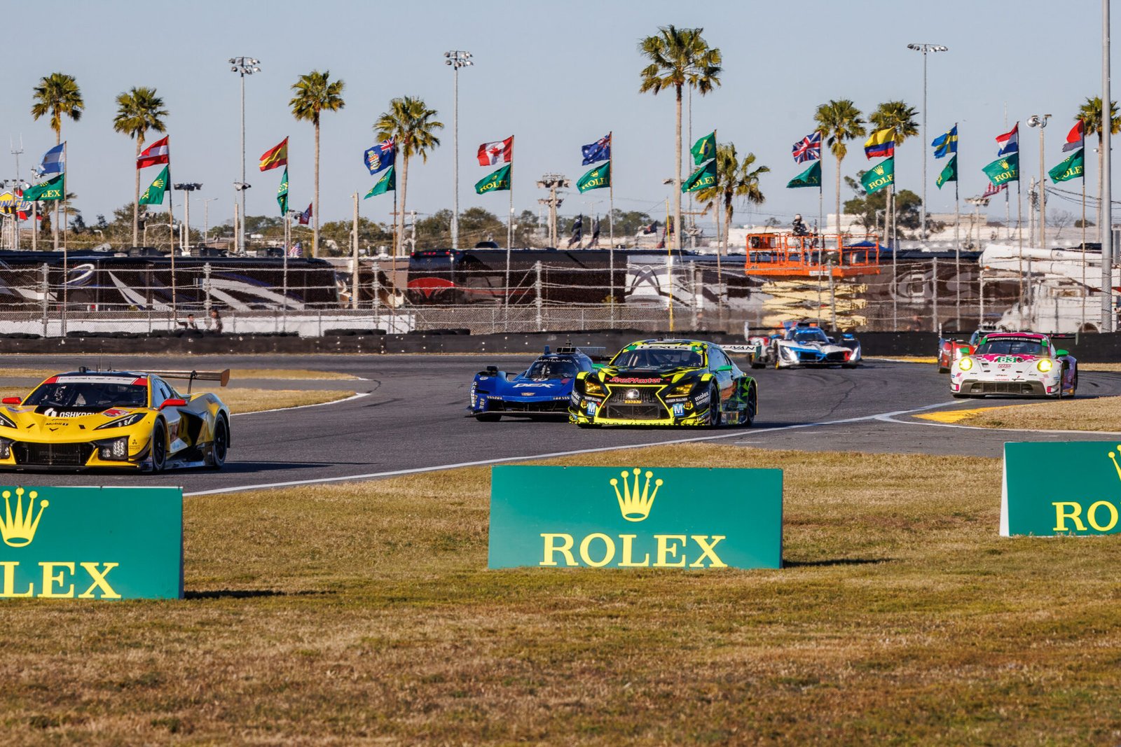 3 Pratt Miller Racing Corvette Leads Large Group Of Cars Toward West Horseshoe At Daytona International Speedway 2025