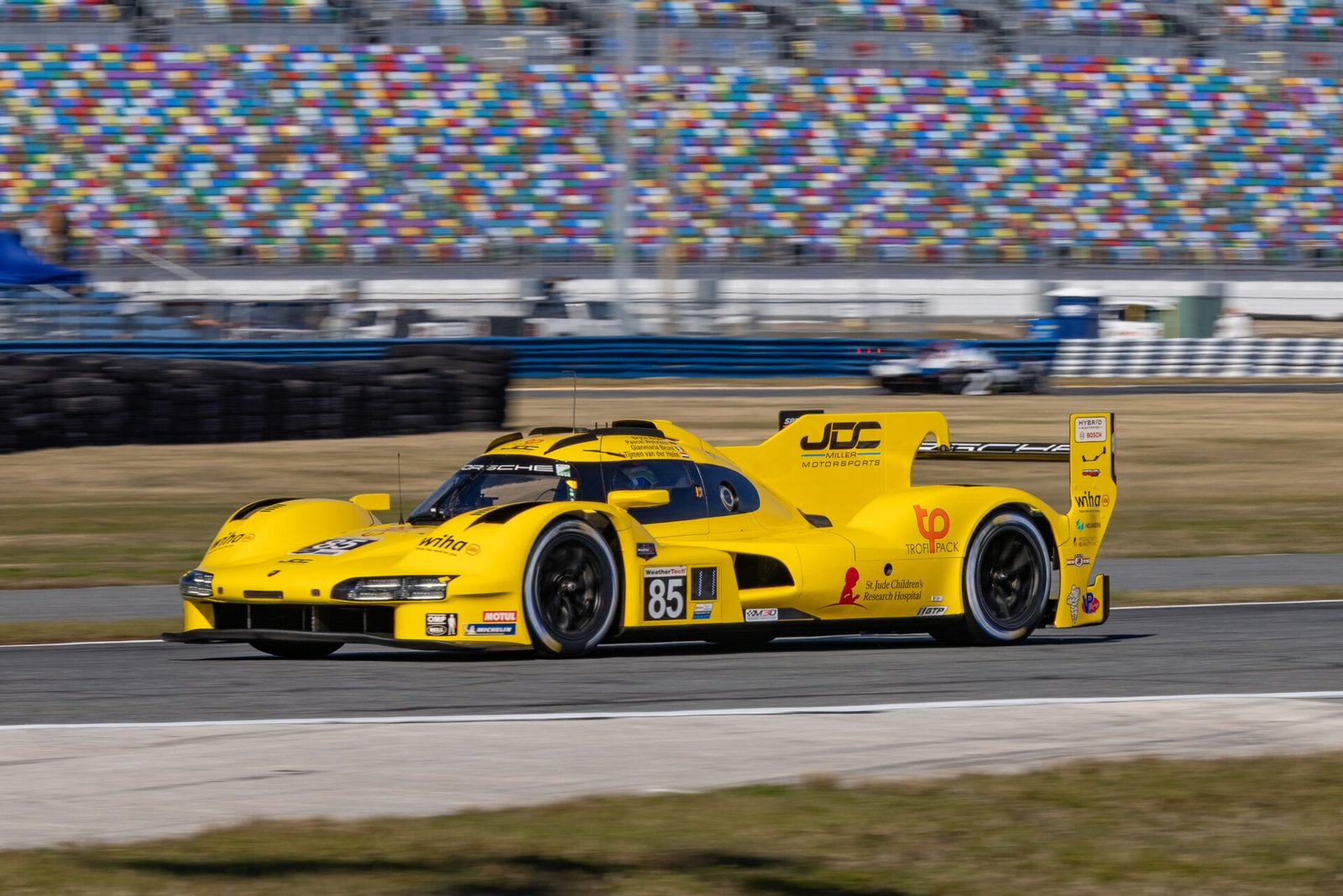 85 Jdc Miller Motorsports Porsche Entering West Horseshoe At Daytona International Speedway 2025