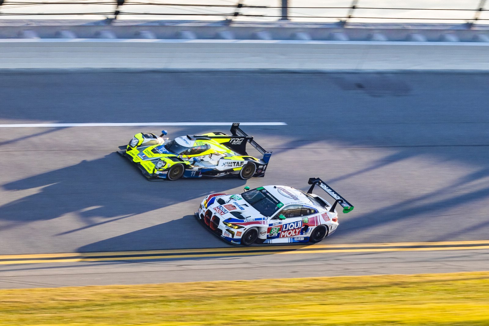 96 Turner Motorsports Bmw And 11 Tds Racing Oreca In Turn 1 At Daytona International Speedway 2025
