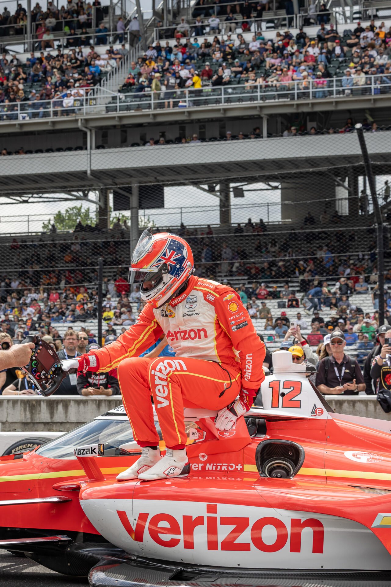 Will Power Exits Car After Pit Contest