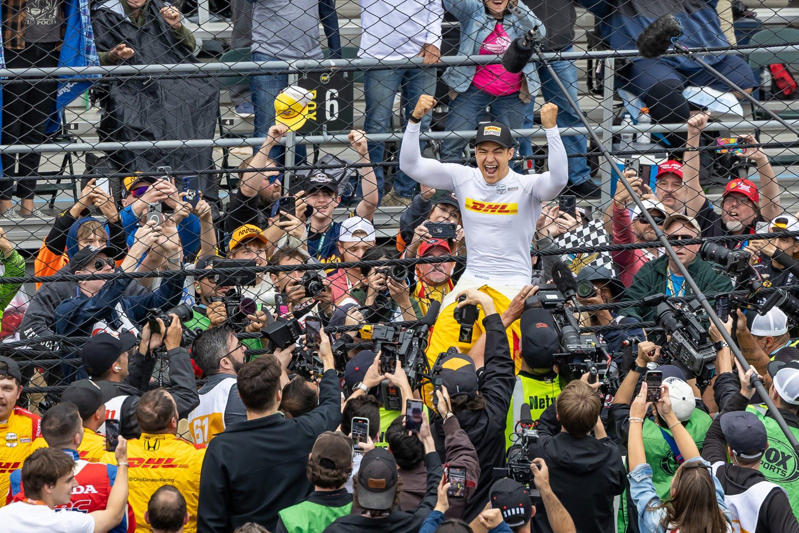Alex Palou Celebrates Win With Media And Fans