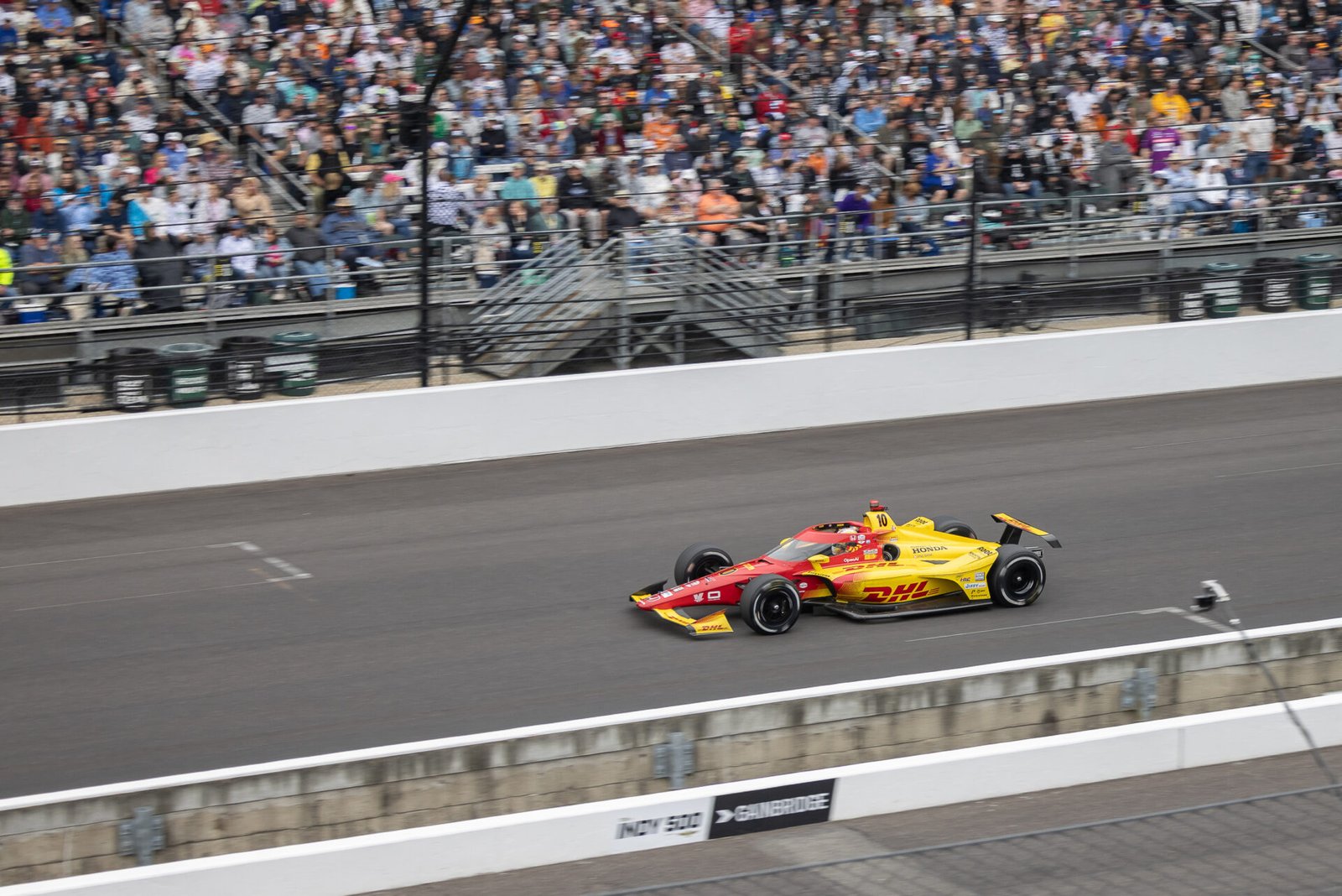 Alex Palou Races By With One Lap To Go In 2025 Indy 500