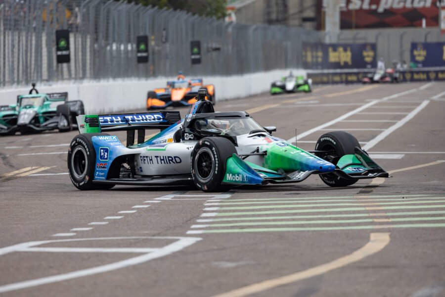 Graham Rahal Leads Group Into Turn 10 At St Pete