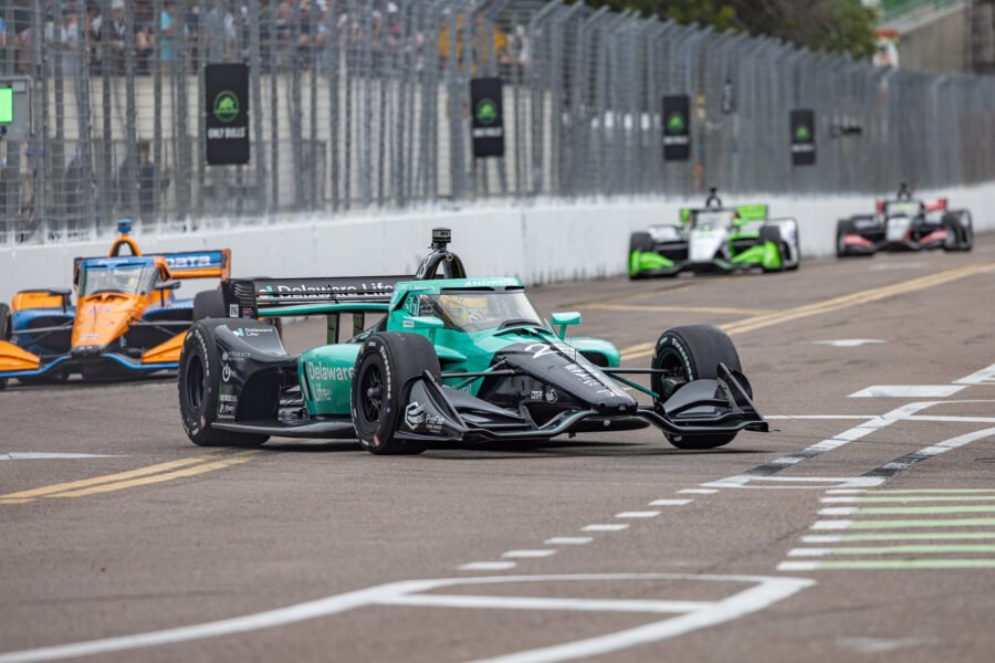 Marcus Ericsson Leads Group Into Turn 10 At St Pete