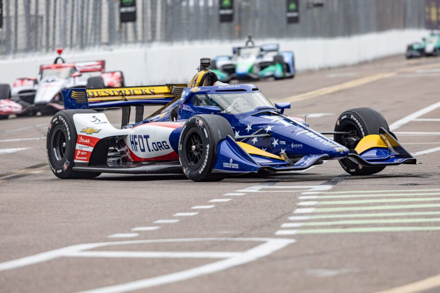 Santino Ferrucci Leads Pack Into Turn 10 At St Pete