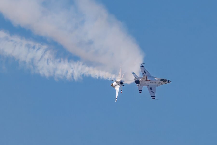 Air Force Thunderbirds Solos Perform Crossover Break