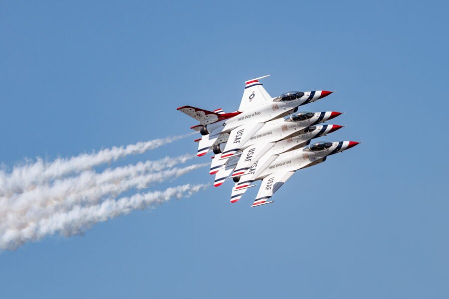 Air Force Thunderbirds Pass To Right In Echelon Formation